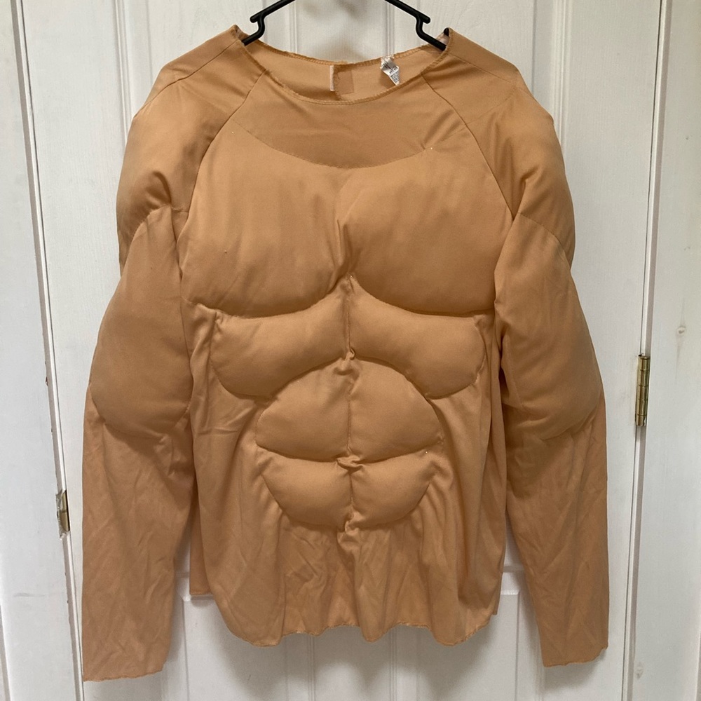 Muscle shirt costume
